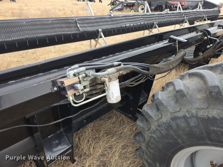 image for item EB1346 2009 Massey Ferguson 9430 swather / windrower