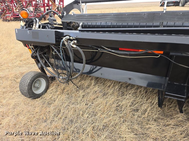 image for item EB1346 2009 Massey Ferguson 9430 swather / windrower