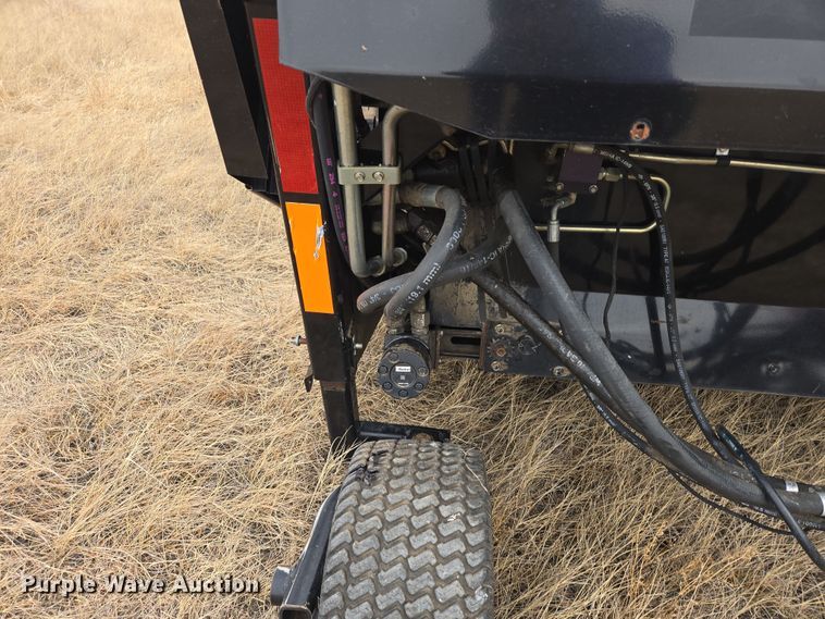 image for item EB1346 2009 Massey Ferguson 9430 swather / windrower