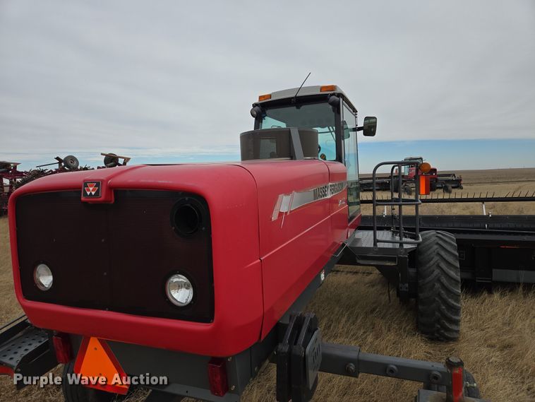 image for item EB1346 2009 Massey Ferguson 9430 swather / windrower