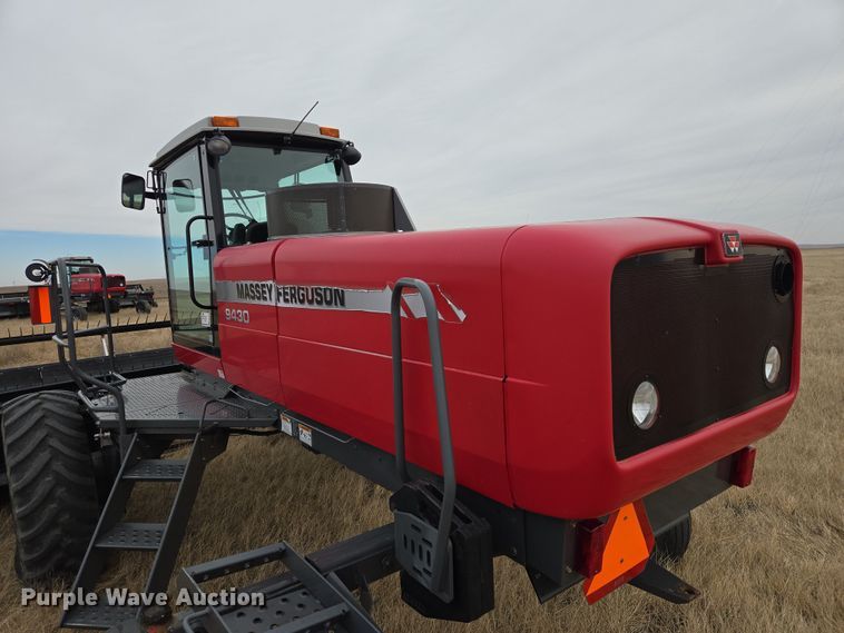 image for item EB1346 2009 Massey Ferguson 9430 swather / windrower