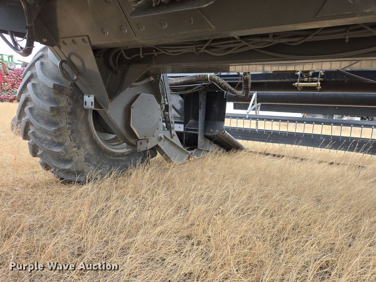 image for item EB1346 2009 Massey Ferguson 9430 swather / windrower