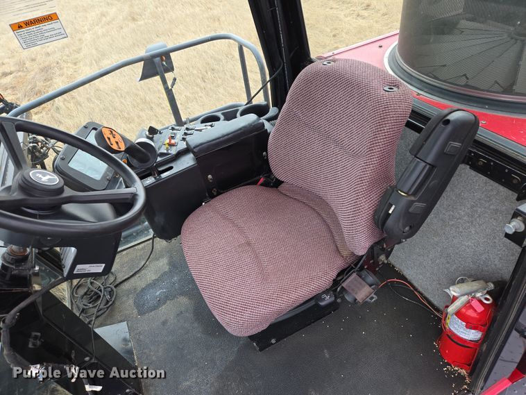 image for item EB1346 2009 Massey Ferguson 9430 swather / windrower