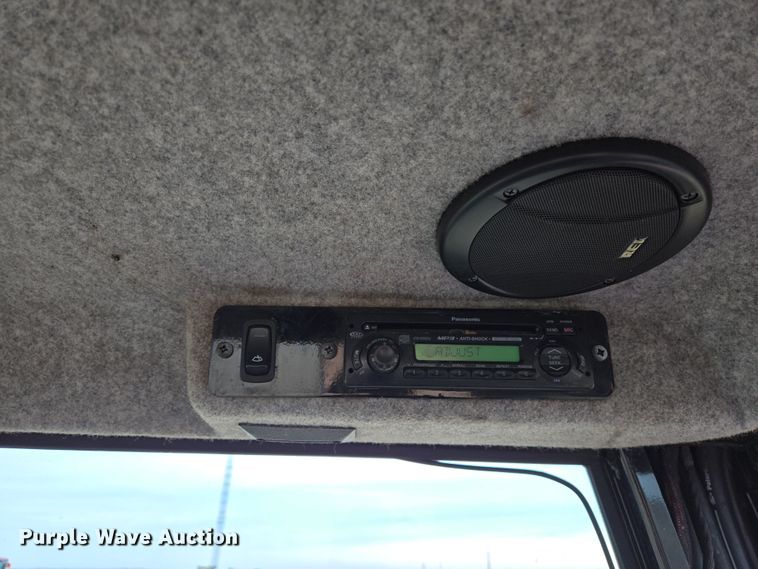 image for item EB1346 2009 Massey Ferguson 9430 swather / windrower