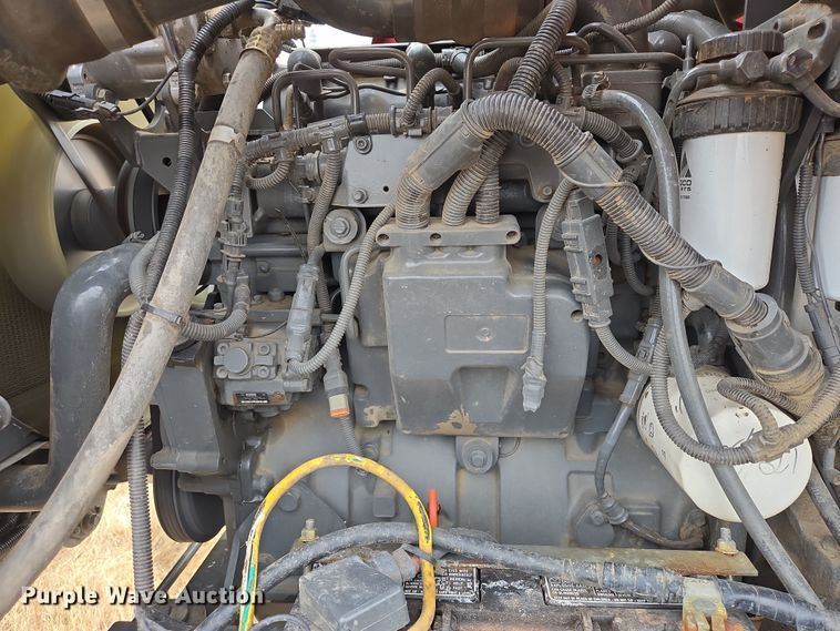 image for item EB1346 2009 Massey Ferguson 9430 swather / windrower