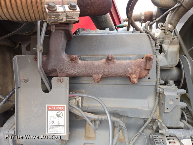 image for item EB1346 2009 Massey Ferguson 9430 swather / windrower