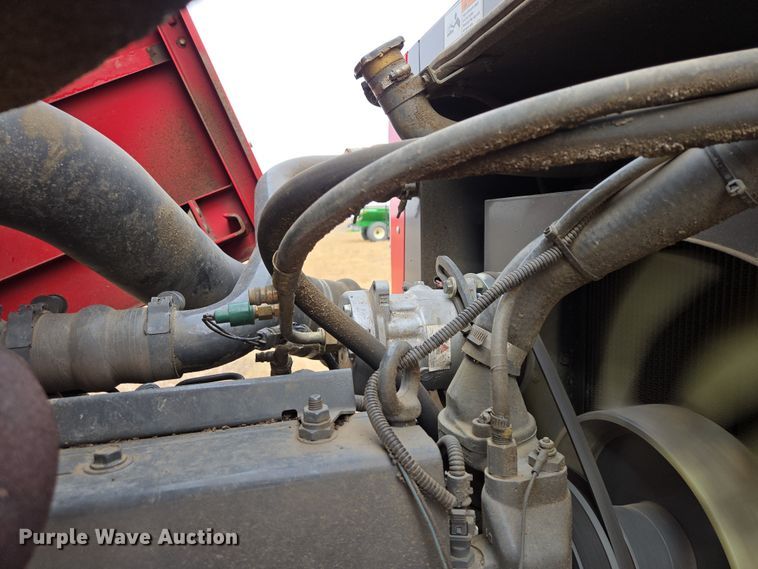 image for item EB1346 2009 Massey Ferguson 9430 swather / windrower