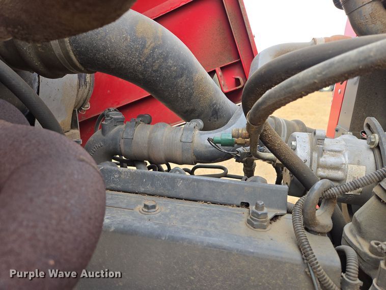 image for item EB1346 2009 Massey Ferguson 9430 swather / windrower