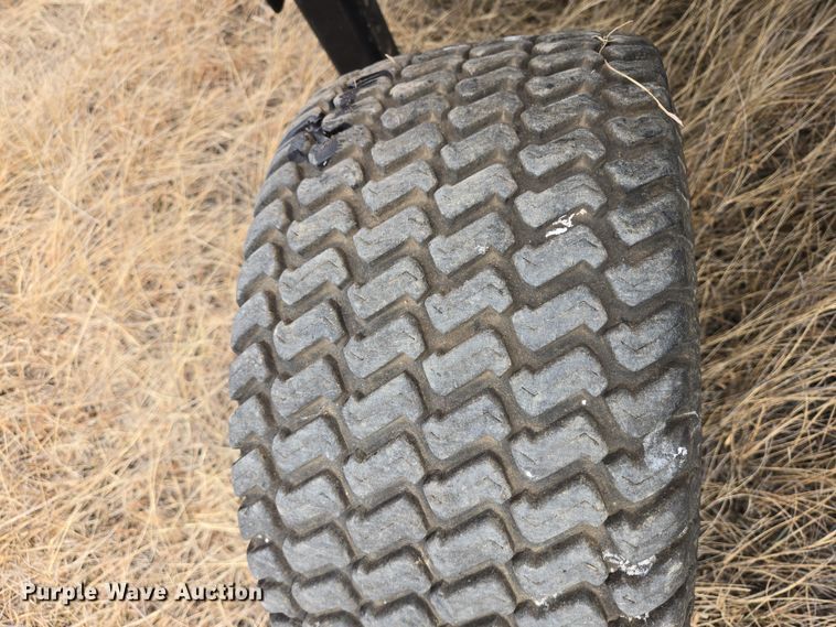 image for item EB1346 2009 Massey Ferguson 9430 swather / windrower