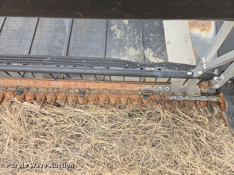 image for item EB1347 2009 Masey Ferguson 9430 swather / windrower