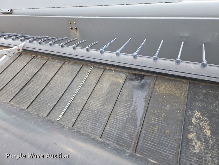 image for item EB1347 2009 Masey Ferguson 9430 swather / windrower