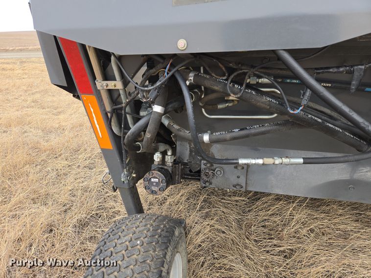 image for item EB1347 2009 Masey Ferguson 9430 swather / windrower