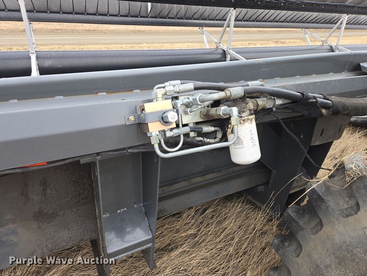 image for item EB1347 2009 Masey Ferguson 9430 swather / windrower