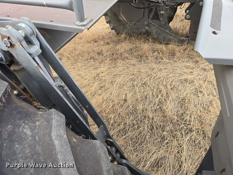 image for item EB1347 2009 Masey Ferguson 9430 swather / windrower
