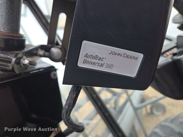 image for item EB1347 2009 Masey Ferguson 9430 swather / windrower