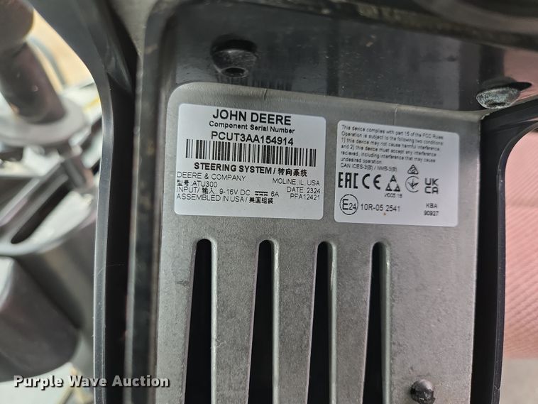 image for item EB1347 2009 Masey Ferguson 9430 swather / windrower