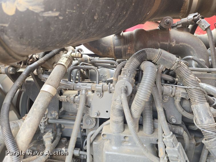 image for item EB1347 2009 Masey Ferguson 9430 swather / windrower