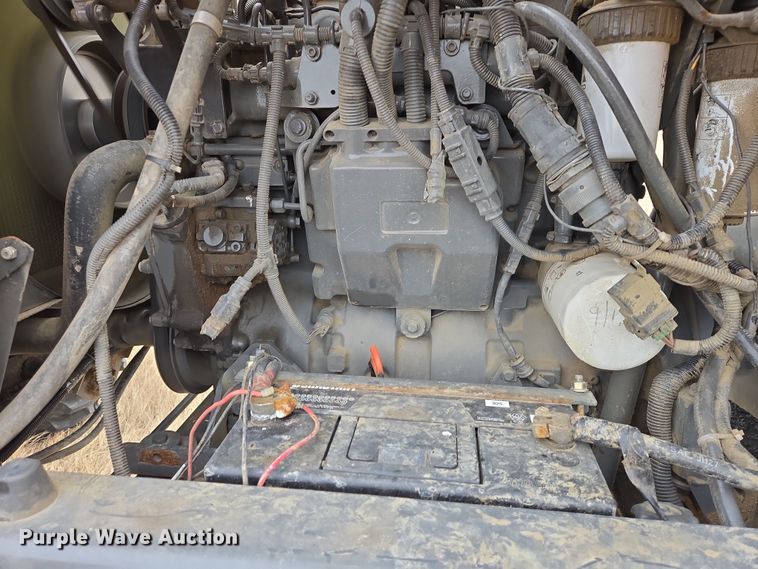 image for item EB1347 2009 Masey Ferguson 9430 swather / windrower