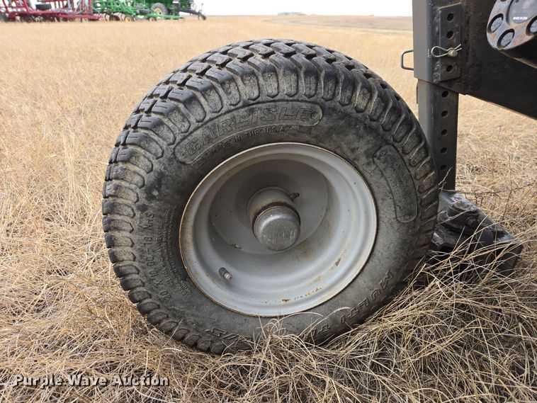image for item EB1347 2009 Masey Ferguson 9430 swather / windrower