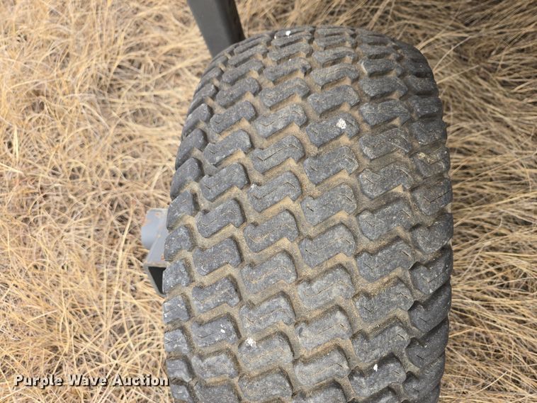 image for item EB1347 2009 Masey Ferguson 9430 swather / windrower