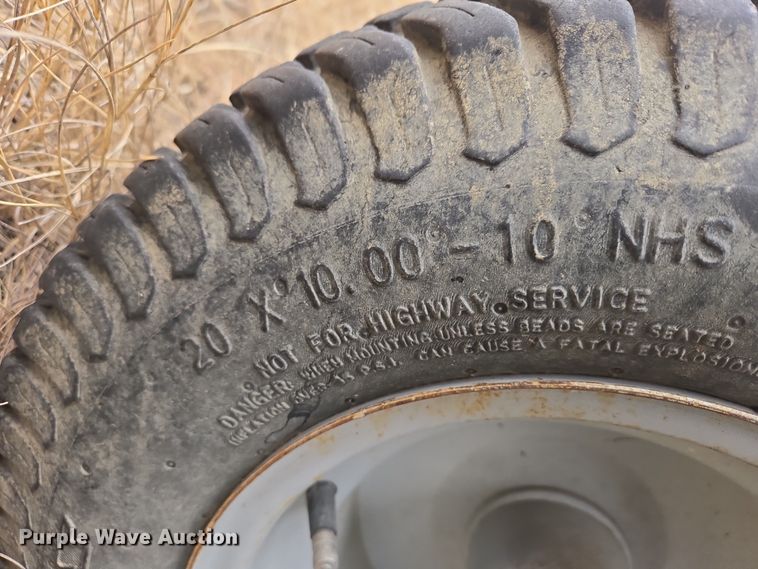 image for item EB1347 2009 Masey Ferguson 9430 swather / windrower