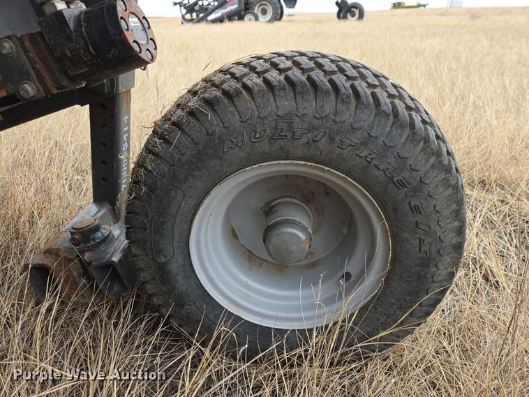 image for item EB1347 2009 Masey Ferguson 9430 swather / windrower