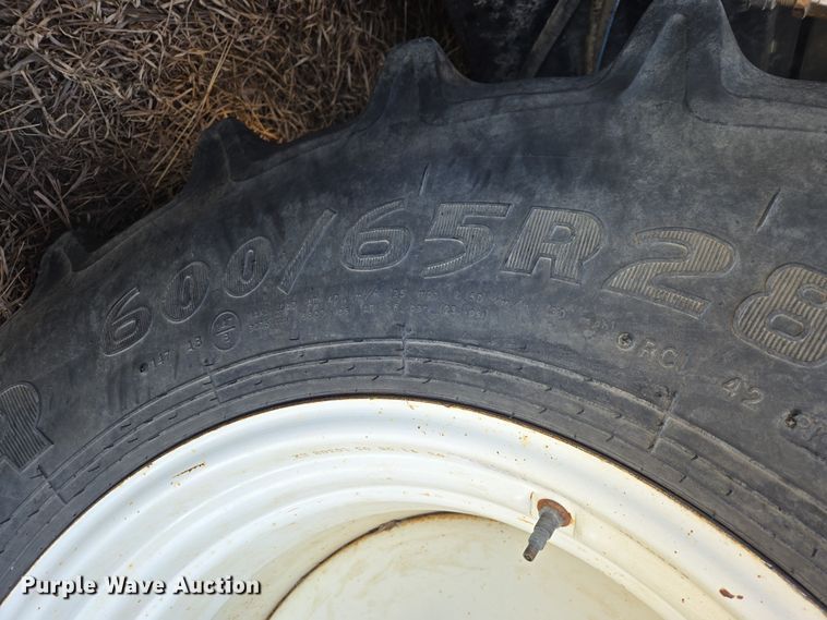 image for item EB1348 2008 MacDon M150 Premier swather / windrower