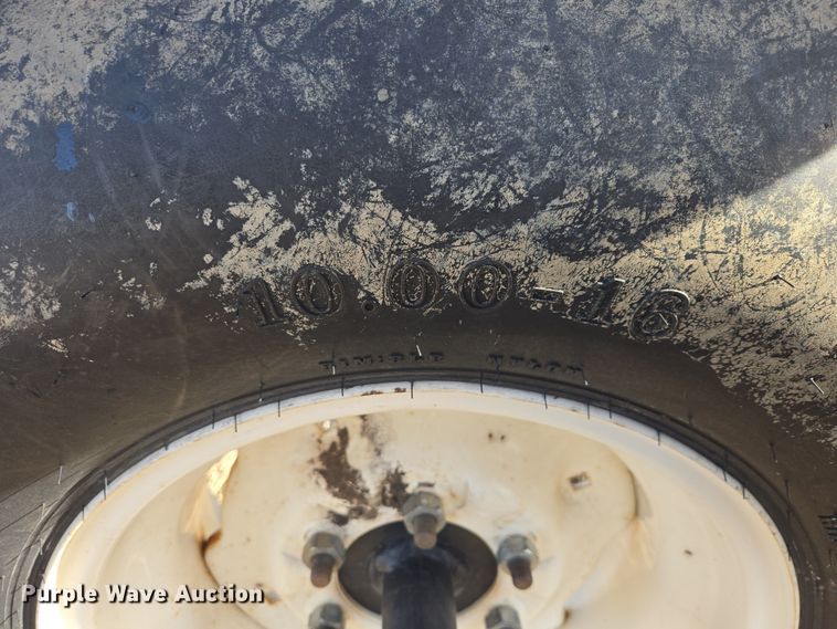 image for item EB1348 2008 MacDon M150 Premier swather / windrower