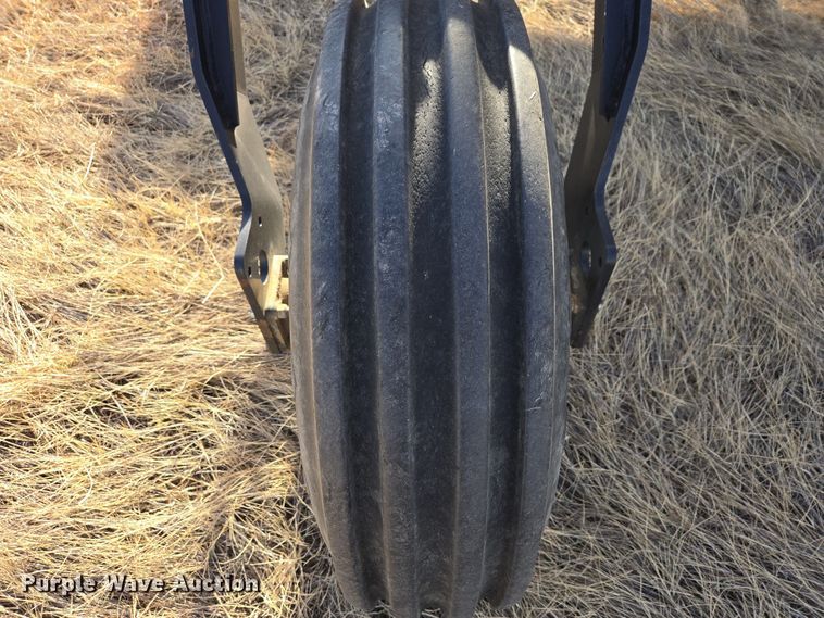 image for item EB1348 2008 MacDon M150 Premier swather / windrower