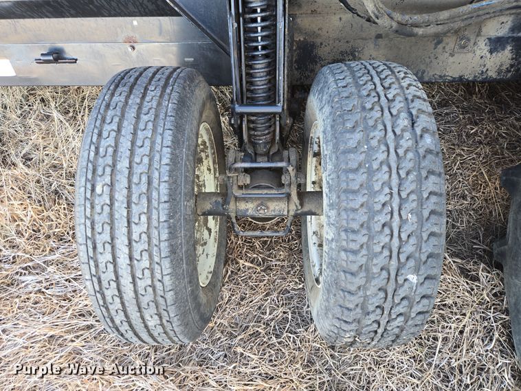 image for item EB1348 2008 MacDon M150 Premier swather / windrower