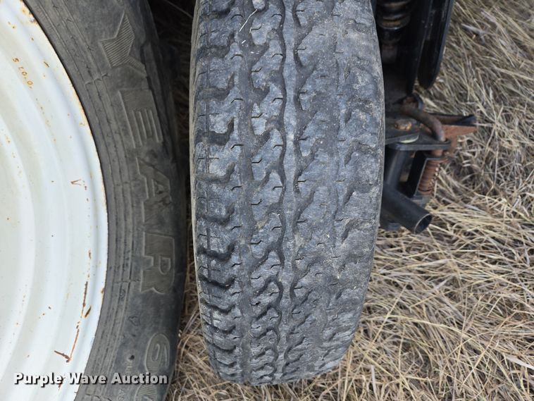 image for item EB1348 2008 MacDon M150 Premier swather / windrower