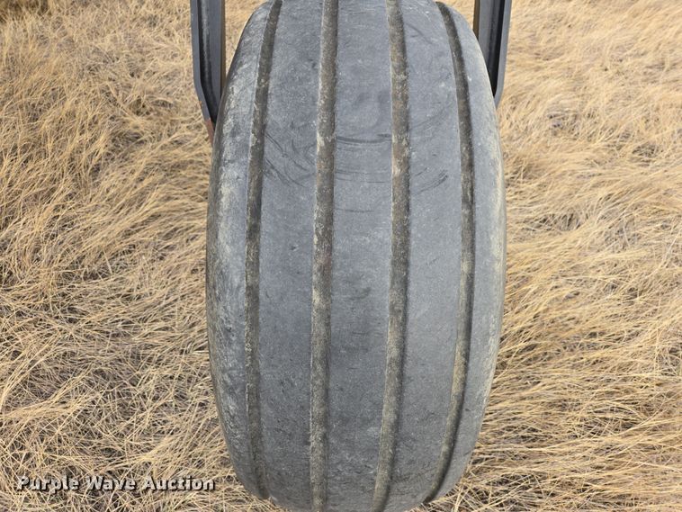 image for item EB1349 2008 Macdon Westward M150 swather / windrower
