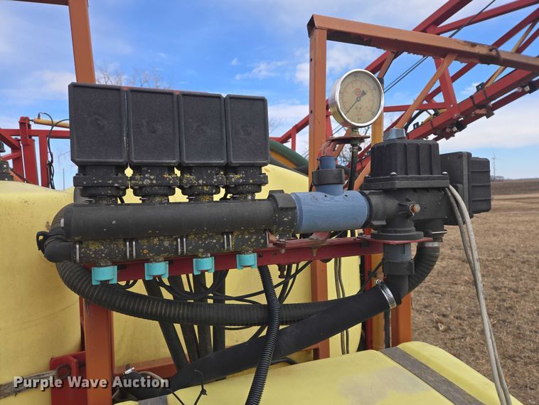 image for item EB1365 Hardi Navigator 1000M sprayer