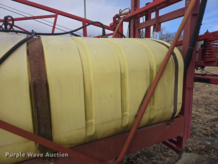 image for item EB1365 Hardi Navigator 1000M sprayer