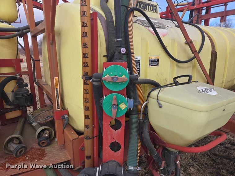 image for item EB1365 Hardi Navigator 1000M sprayer