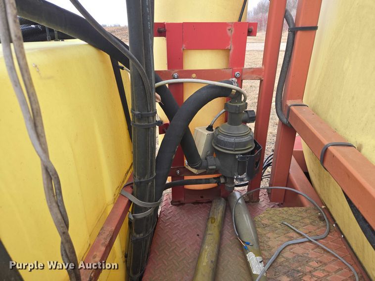 image for item EB1365 Hardi Navigator 1000M sprayer