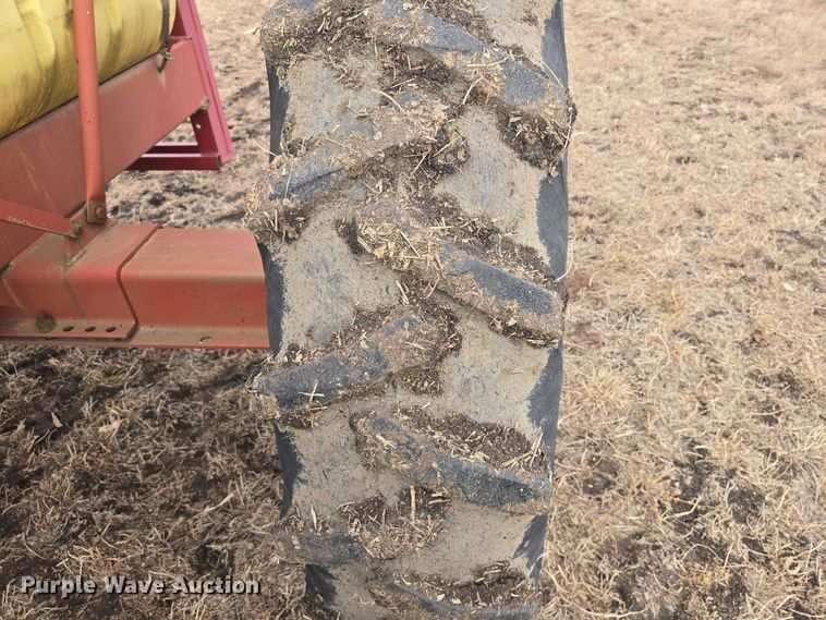 image for item EB1365 Hardi Navigator 1000M sprayer