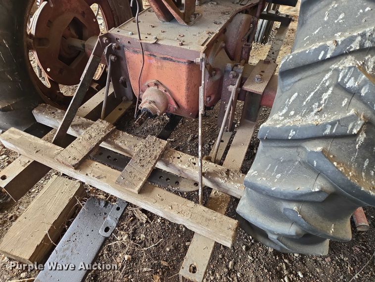 image for item EB1372 1951 International Harvester McCormick Farmall M tractor