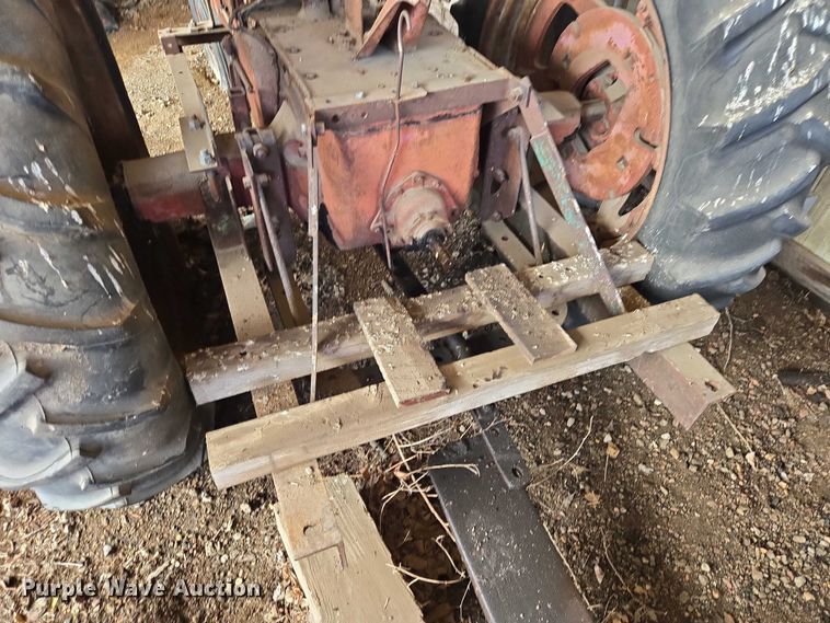 image for item EB1372 1951 International Harvester McCormick Farmall M tractor