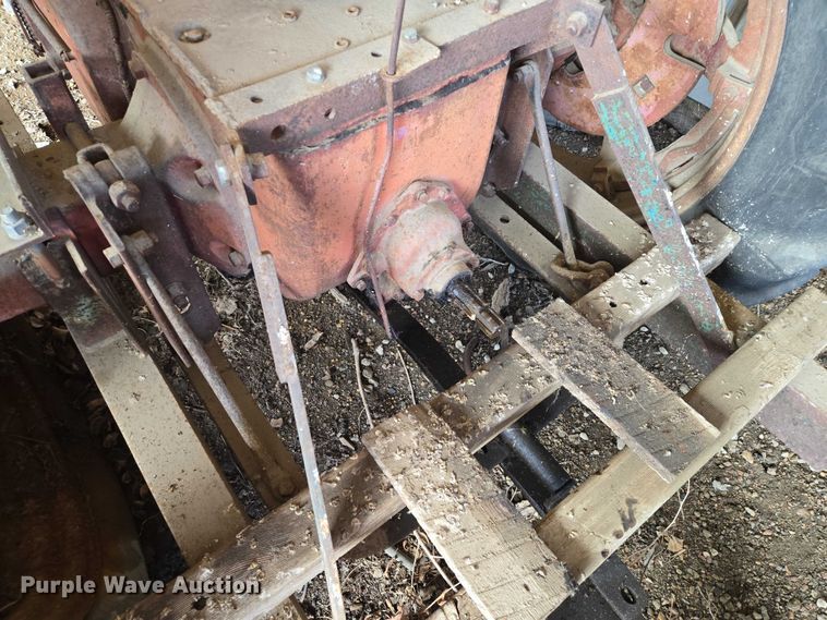 image for item EB1372 1951 International Harvester McCormick Farmall M tractor