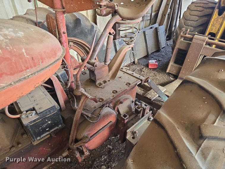 image for item EB1372 1951 International Harvester McCormick Farmall M tractor