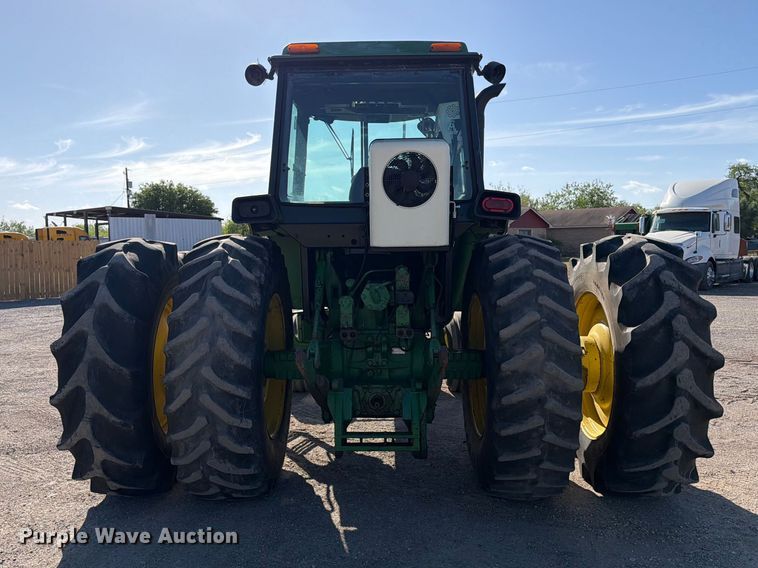 image for item ED5182 1993 John Deere 4760 tractor