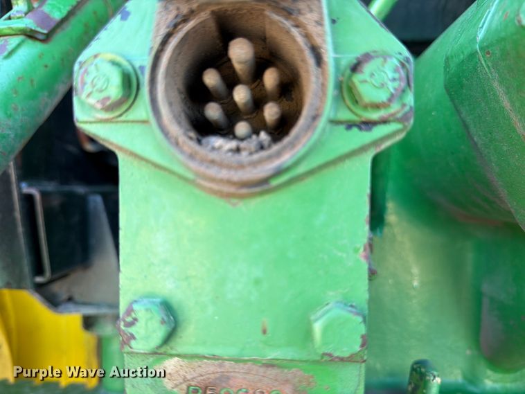 image for item ED5182 1993 John Deere 4760 tractor