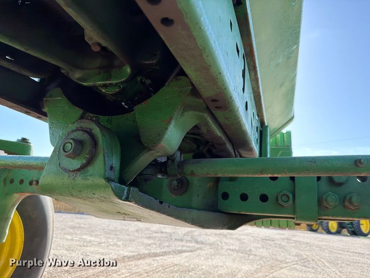 image for item ED5182 1993 John Deere 4760 tractor