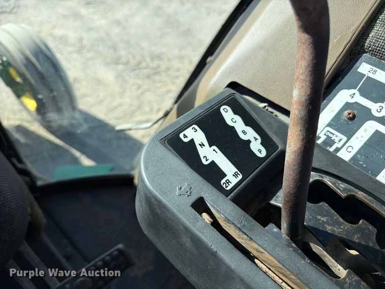 image for item ED5182 1993 John Deere 4760 tractor