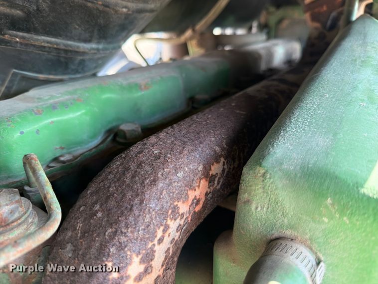 image for item ED5182 1993 John Deere 4760 tractor