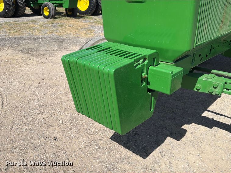 image for item ED5183 1992 John Deere 4760 tractor