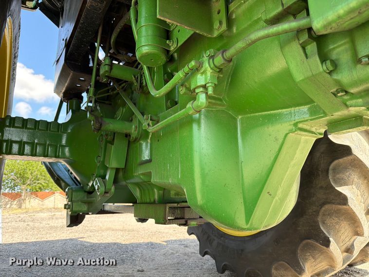 image for item ED5183 1992 John Deere 4760 tractor