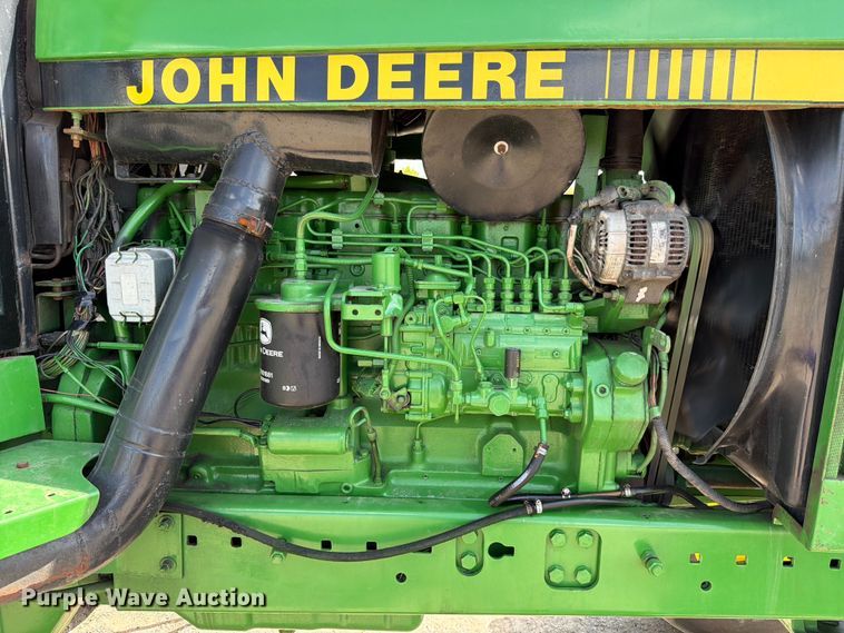image for item ED5183 1992 John Deere 4760 tractor