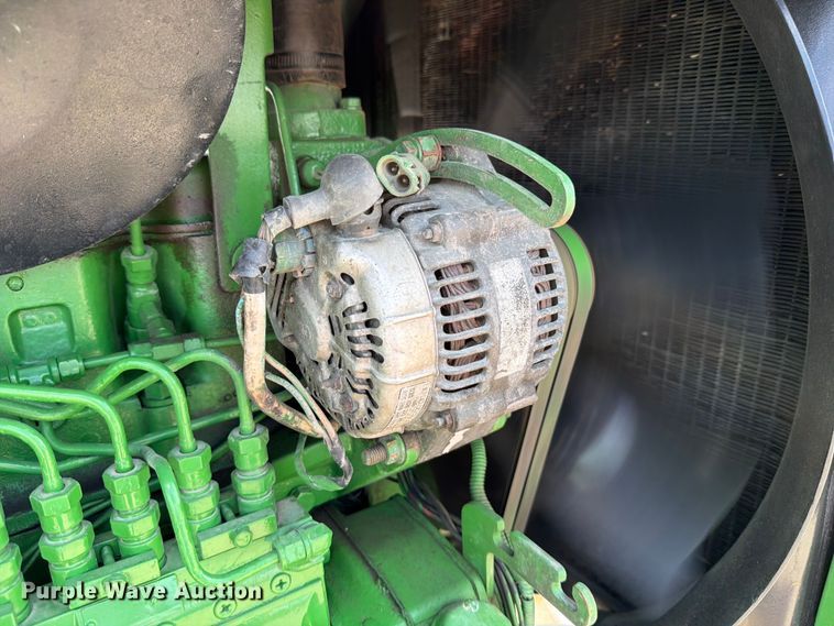 image for item ED5183 1992 John Deere 4760 tractor